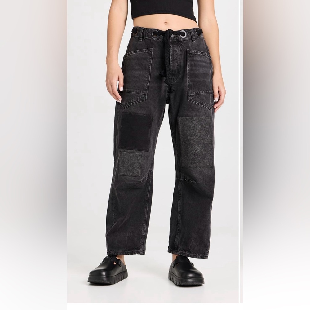 Free People/We the Free Moxie Jean
Size 27
Barely worn- like new